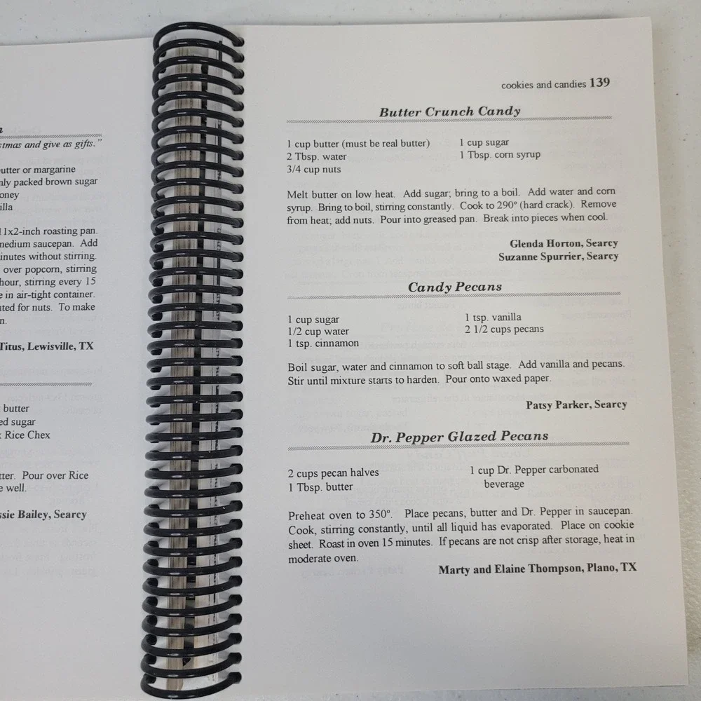 Favorite Recipes Associated Women‎ for Harding Helper Vol III 1997 Spiral Bound